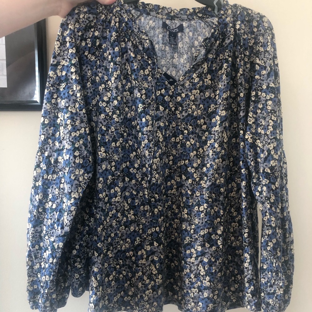 Women’s blue floral blouse (NWT)